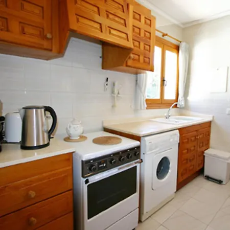 Villa Casa Clasica Con Piscina Comunal, Jardin Y Cerca De La Playa En Moraira 6 Personas - Hisp-216-212